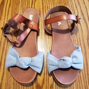 Mia Addilynn Fabric Knot Sandal Size 7